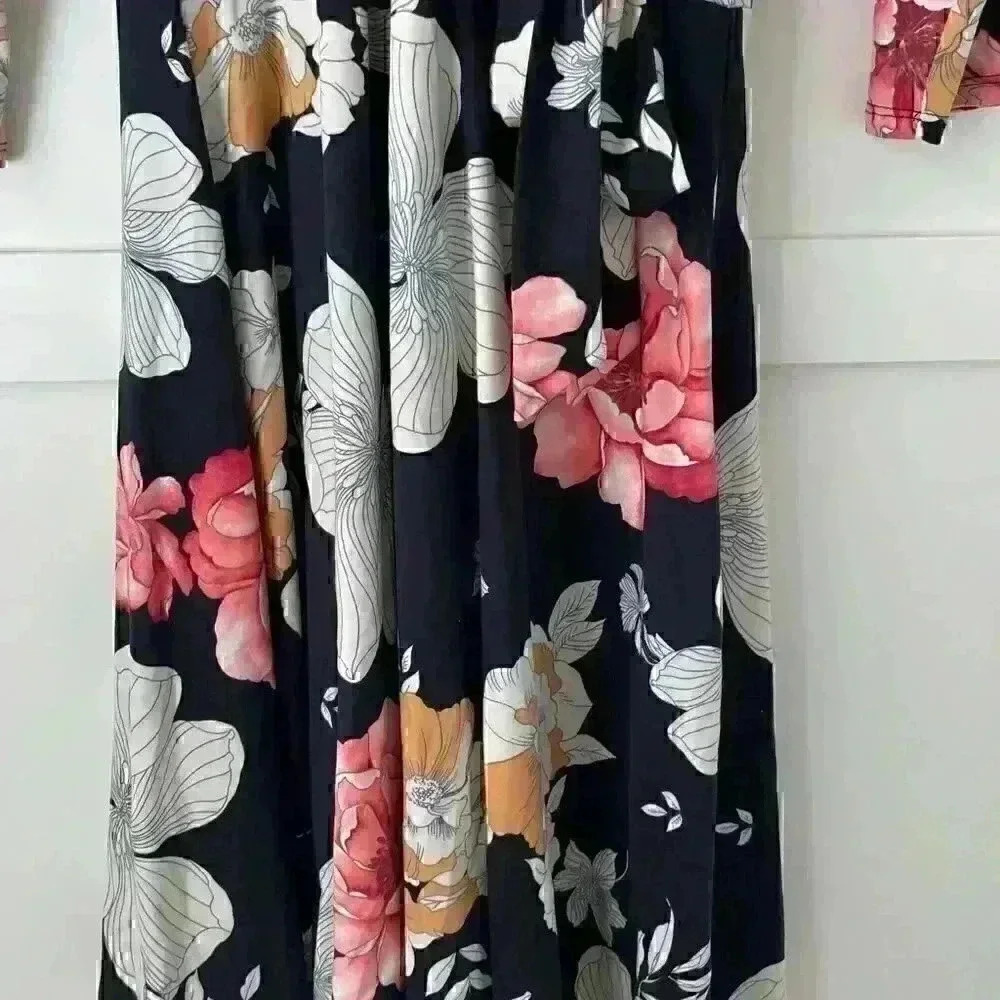 Vintage Style Navy Floral Dress - Picture 4 of 12